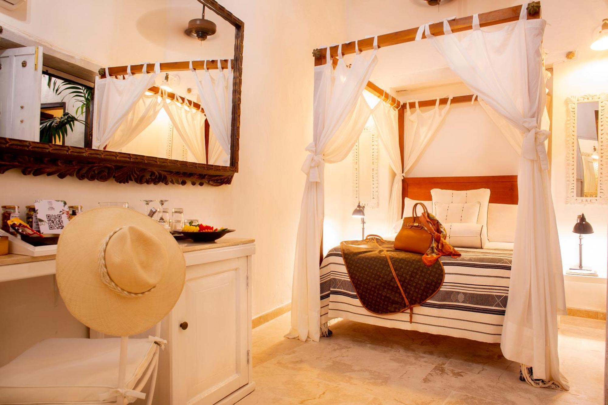 Leones De Alba Boutique Cartagène