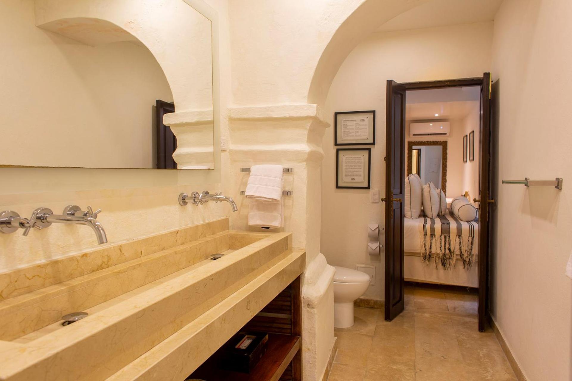 Leones De Alba Boutique 5*